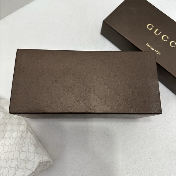 Gucci Authentic Gift Box with Tissue | Classic Brown Embossed GG Pattern Gs - Picture 8 of 14